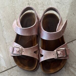 Chic Metallic Pink Kids Sandals